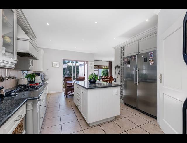 5 BEDROOM HOUSE FOR SALE IN DAINFERN GOLF ESTATE